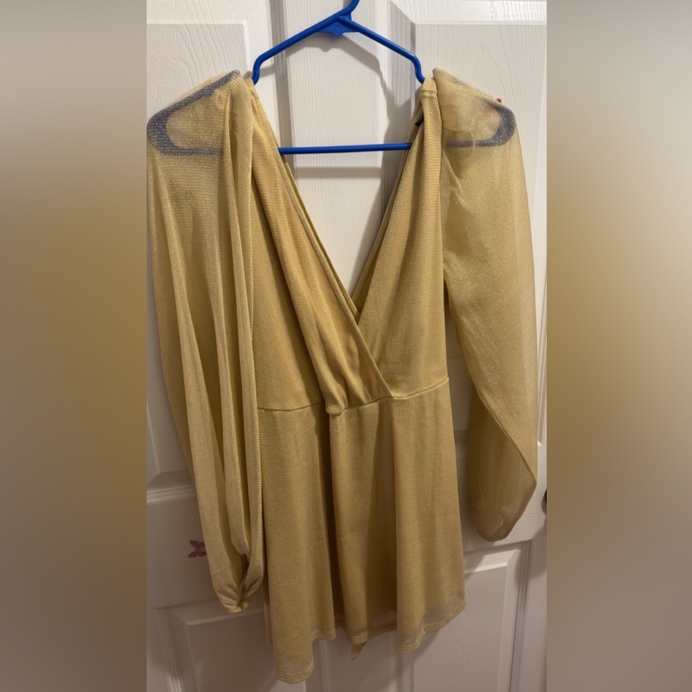 EUC Torrid Gold Shimmer Long Top Size 1